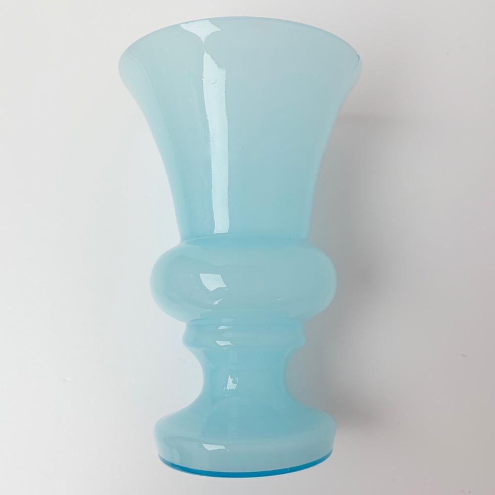 VTG Czech Czechoslovakia Cased Glass Bud Vase Blue 5 1/4” - Picture 6 of 10